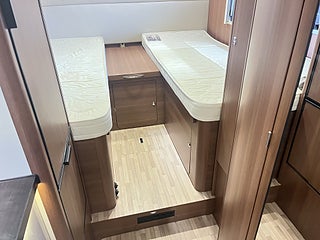 Husbil-halvintegrerad LMC T681 18 av 26