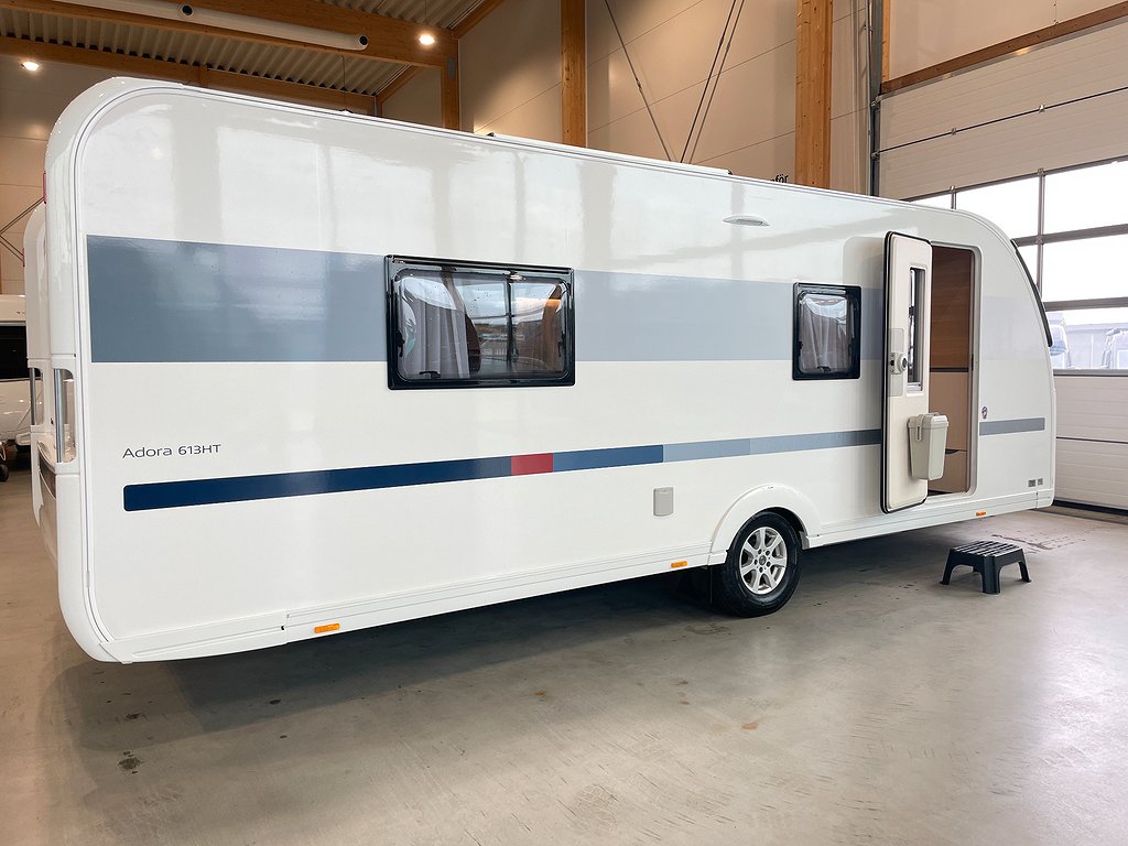 Adria Adora 613 HT / ALDE / Solcell / Långbäddar / Ugn - Adria