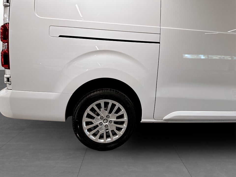 Bild på Peugeot Expert PRO+ 2.0 BHDi 145hk Aut L3 B-KAMERA
