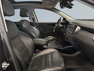 Kia Sorento 2.2 CRDi AWD 7-sits S&Vhjul/Drag/360/Carplay/Skinn/Pano – bild 10