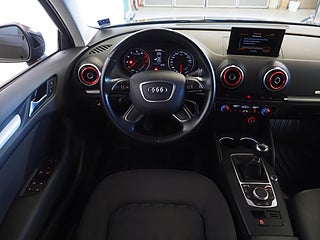Halvkombi Audi A3 13 av 21