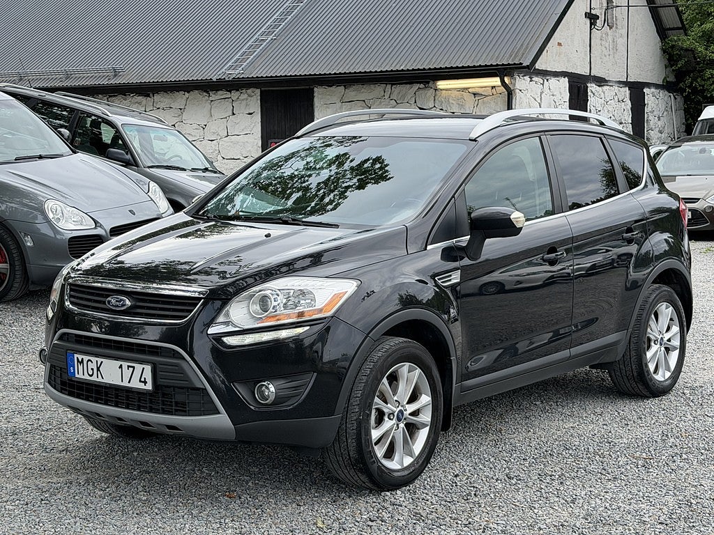 Ford Kuga 2.0 TDCi AWD Powershift, Titanium, nybesiktad, 163hk