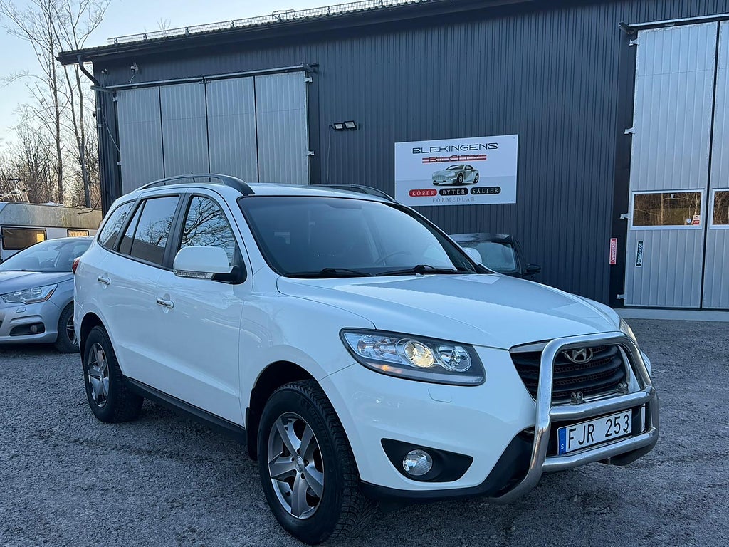 Hyundai Santa Fe 2.2 CRDi 4WD Shiftronic Dragkrok Navigation KyelessGo