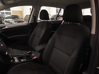 Halvkombi Volkswagen Golf 21 av 24