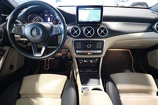 SUV Mercedes-Benz GLA 15 av 25