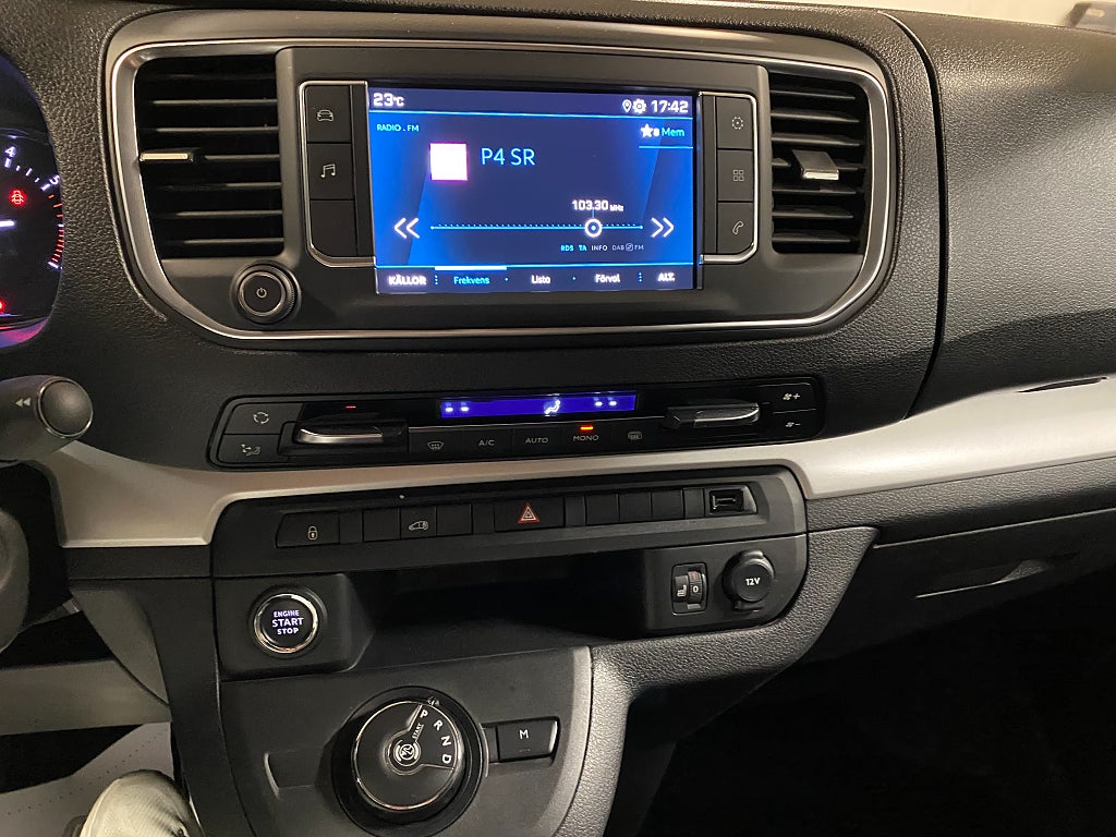 Bild på Peugeot Expert PRO+ L3 2.0 BlueHDi 145hk AUT