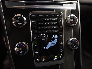 SUV Volvo XC60 24 av 30