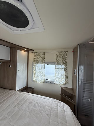 Husbil-integrerad Chausson EXALTIS 7018 (150HK) Queensbed + hyttsäng! ALDE vattenburen! 12 av 21