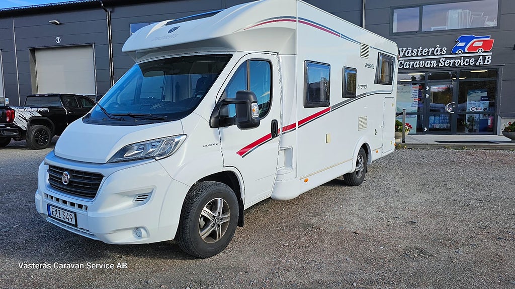 Dethleffs Trend T6717 Långbädd