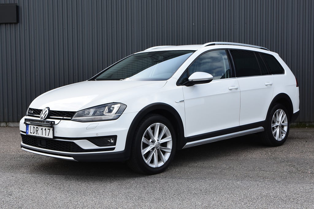 Volkswagen Golf Alltrack 2.0 TDI 4Motion / Dragkrok Värmare Kamera 