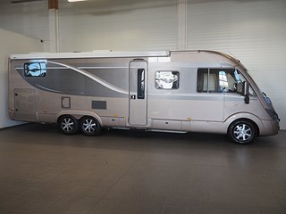 Husbil-integrerad BURSTNER Elegance i895 2 av 29