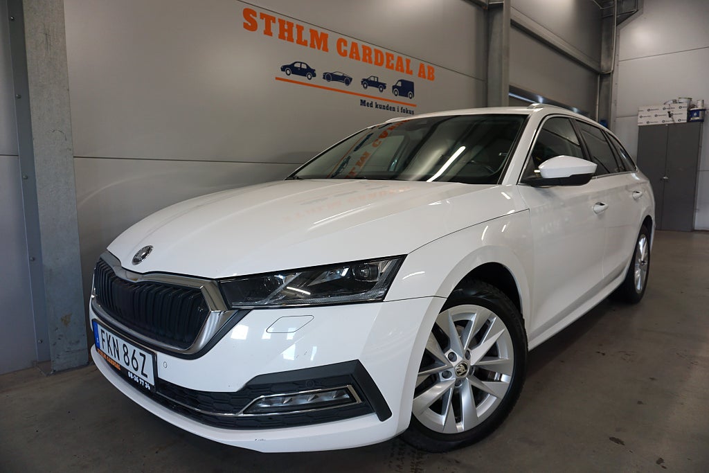Skoda Octavia Kombi 2.0 TDI 150 Style Kamera P.Värm S+V Hjul