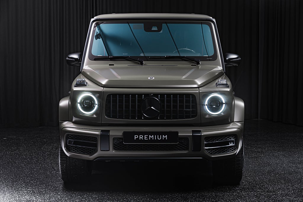 Gallery image 2 of 18