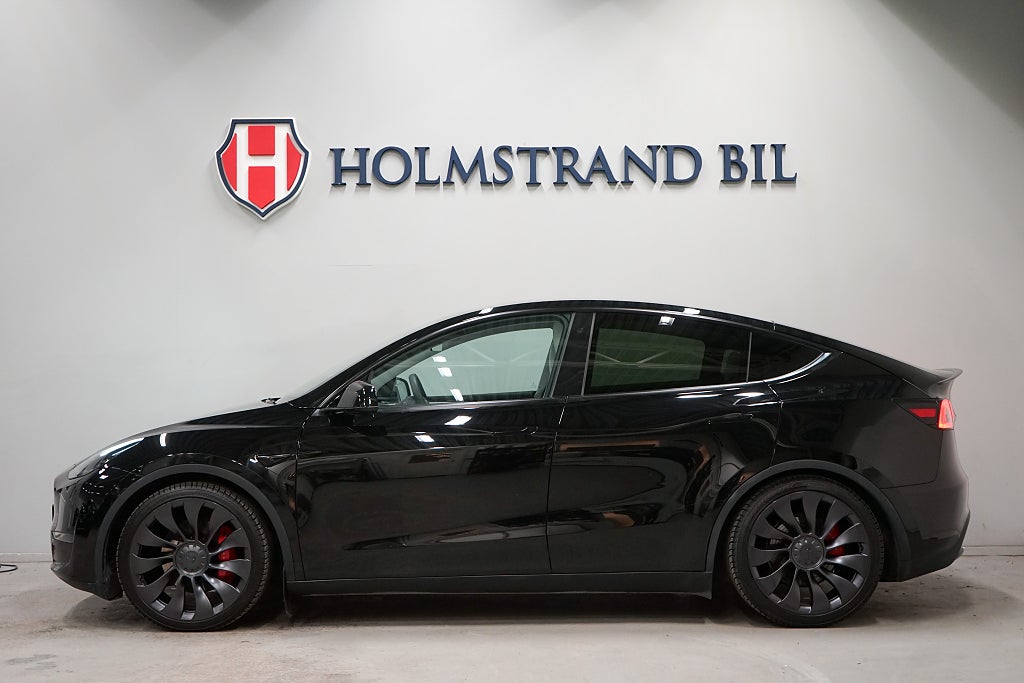 Tesla Model Y Performance 534hk Drag Värmepump Rattvärm MOMS