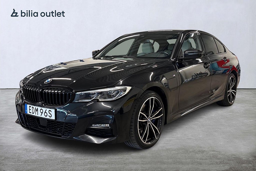 BMW 330e Sedan M Sport Drag H&K B-kam Skinn Navi Värmare HUD 