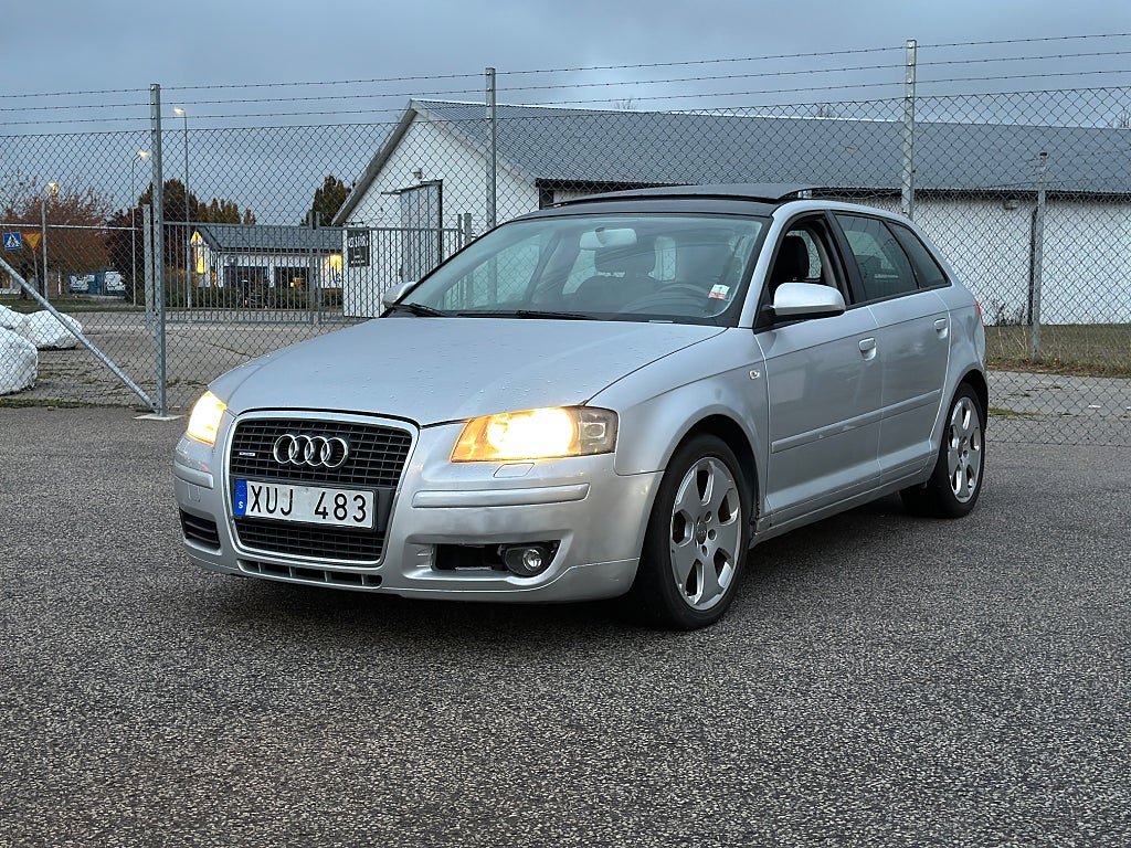 Audi A3 Sportback 2.0 TFSI quattro Comfort panoramatak