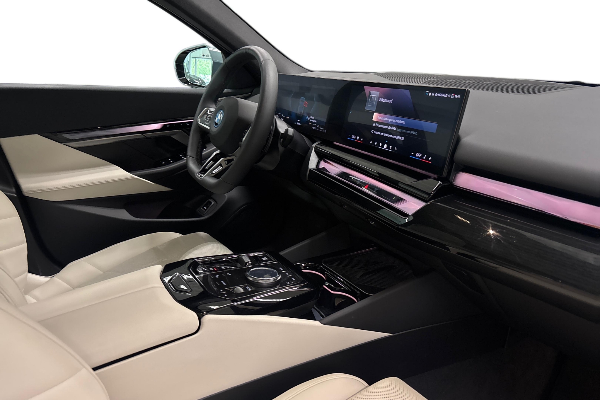 BMW 550 e xDrive Sedan M-Sport Pro 2025, kuva 6/44