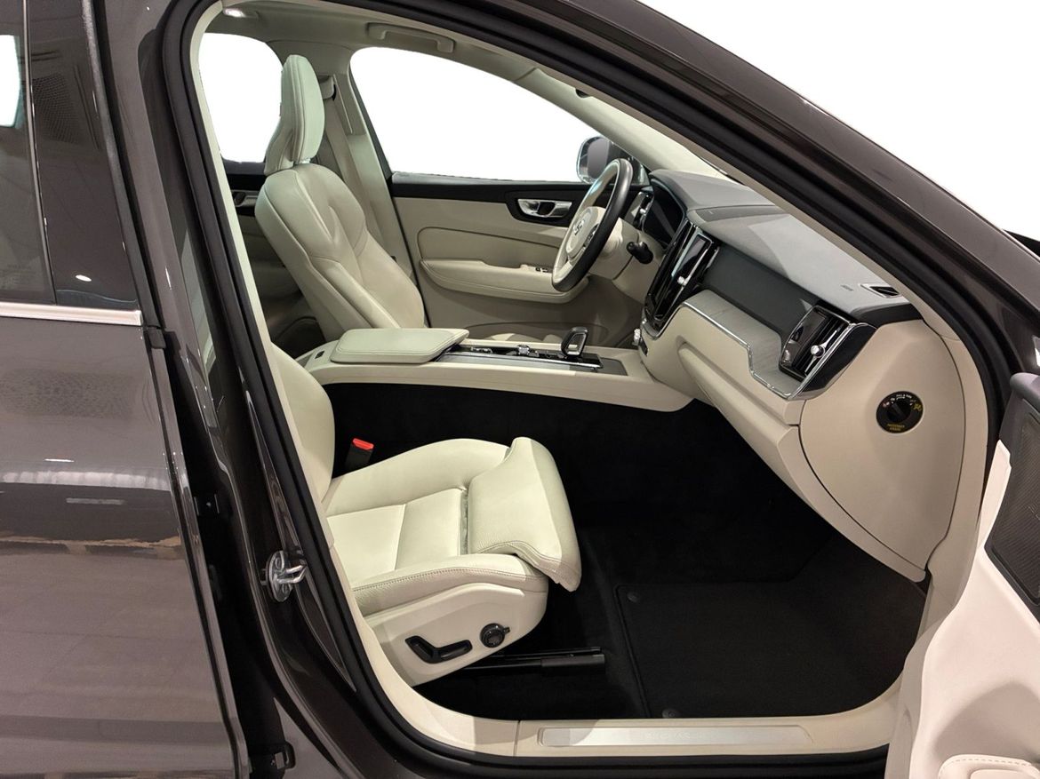Volvo XC60 T6 Plus Bright 2024, kuva 4/10