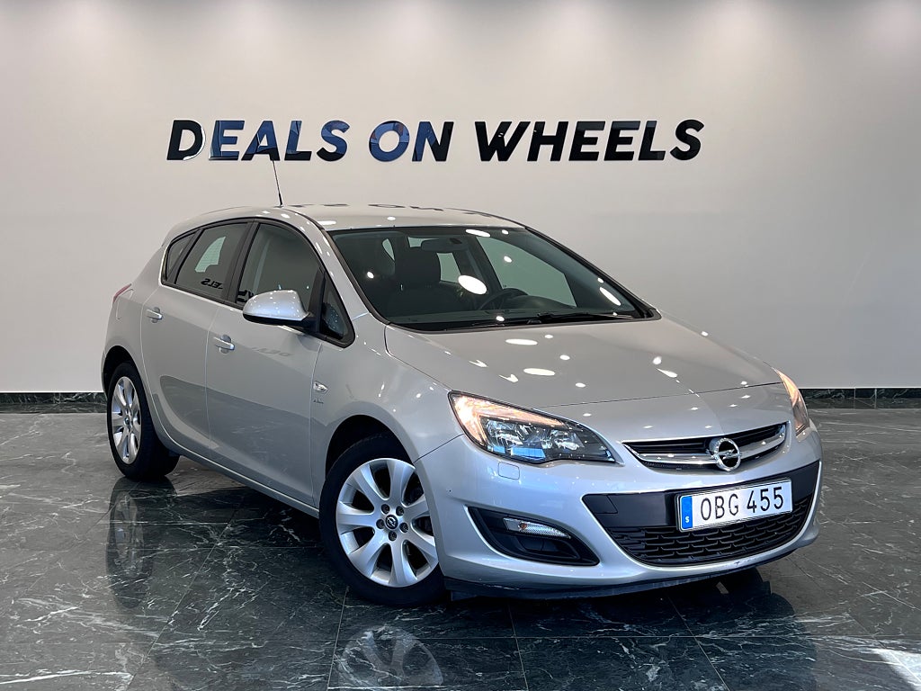 Opel Astra 1.6 Active Nyservad Nykamrem