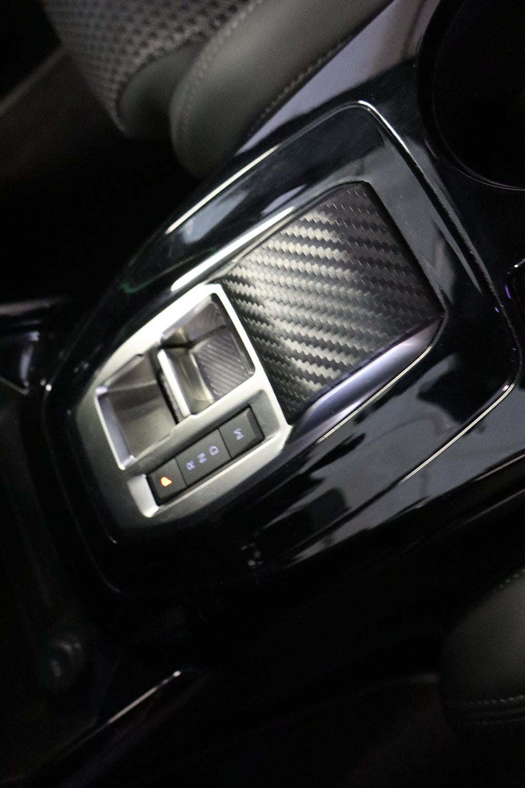 Bild på Peugeot 2008 GT 1.2 PT 130hk Aut - B-KAMERA, CARPLAY, NAV