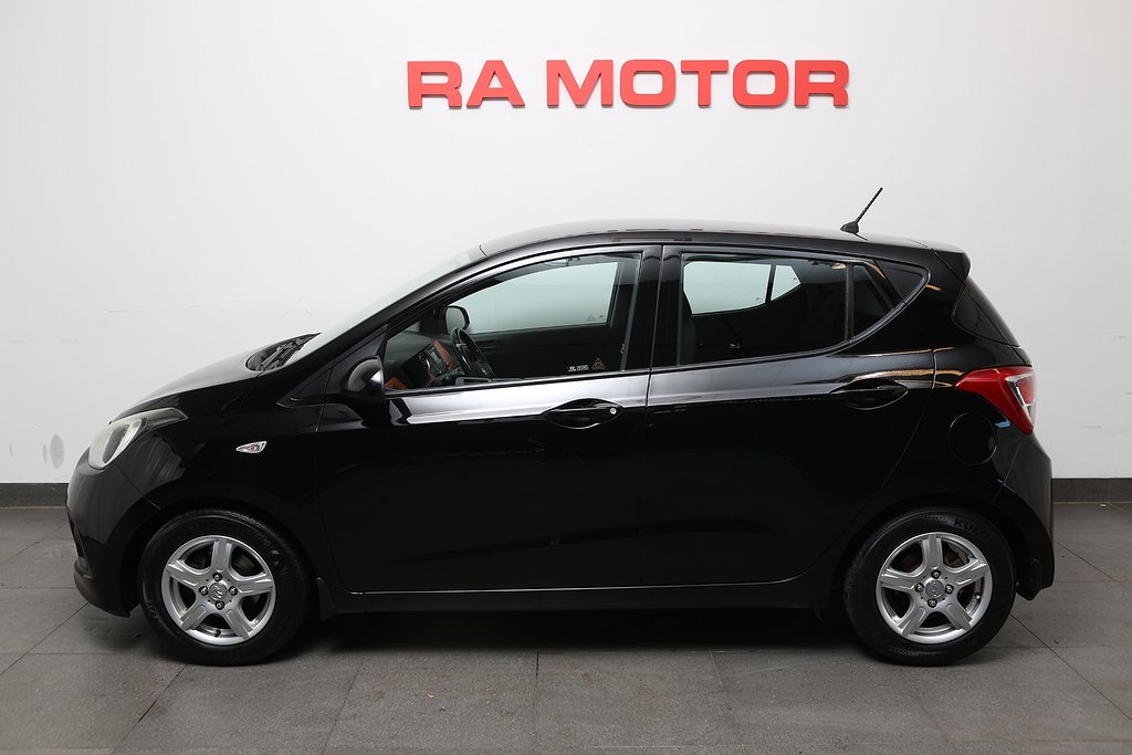 Hyundai i10 1,0 67hk ComfortPlus 1ägare Nyservad + Nybesik 2015