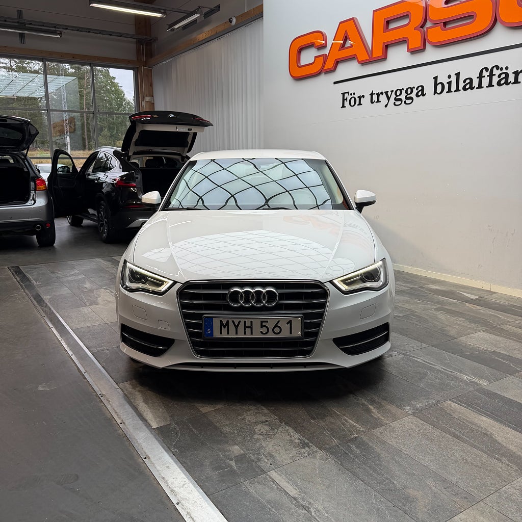 Audi A3 *HÖSTREA*Sportback 1.6 TDI Attraction Bluetooth 0,36L/M