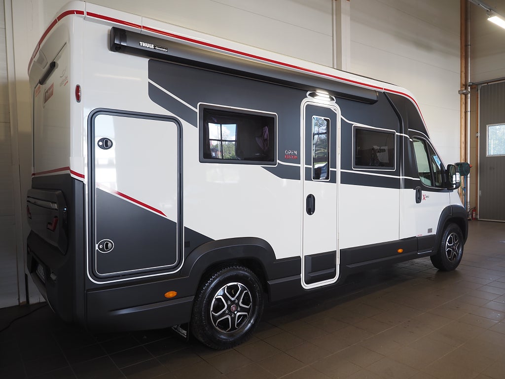 CHALLENGER X250 Markis Taksäng Stort garage AUT