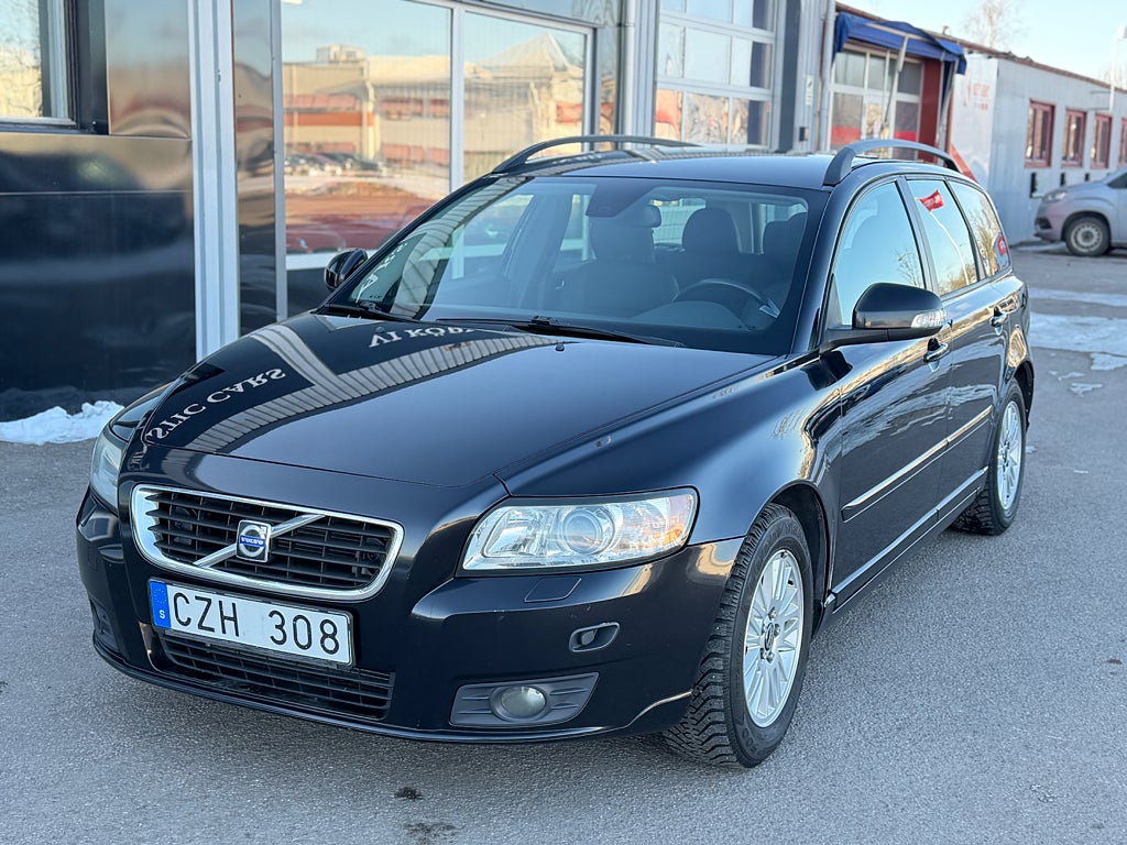 Volvo V50 1.8 125hk Flexifuel Momentum DRIVe | AC | Drag