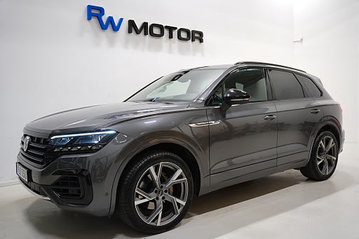 Volkswagen Touareg 3.0 V6 4M R line DynAudio HUD Pano Luft 21" RÄNTA 2,95%