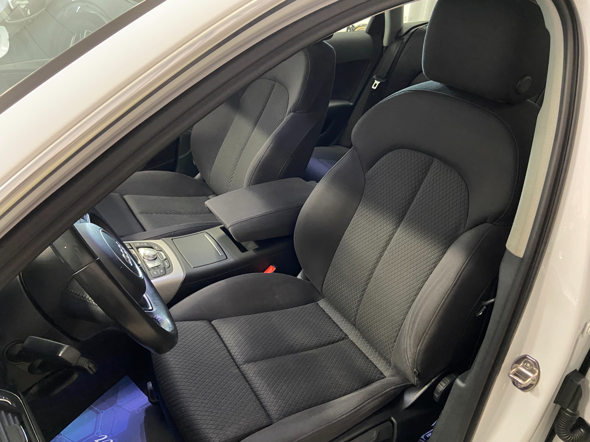 Audi A6 Avant 2.0 TDI 190hk Pvärm Drag 2018, kuva 7/52