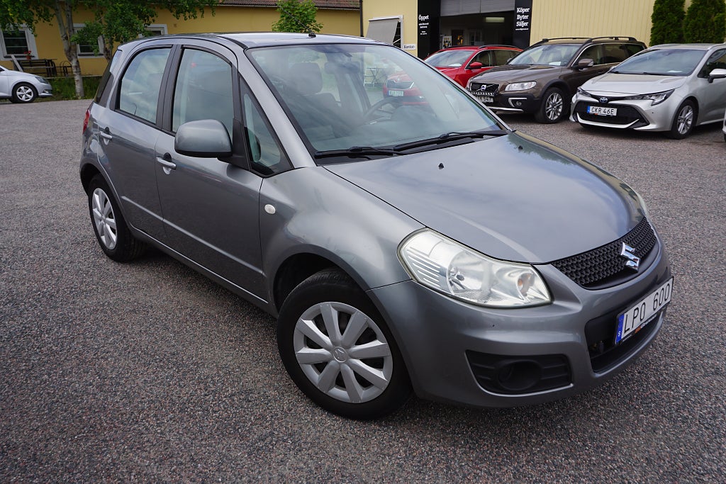 Suzuki SX4 1.6 DOHC 16V VVT M-Värmare 8500mil