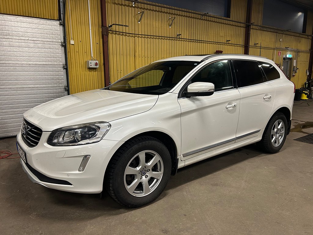 Volvo XC60 D4 Summum Pano/Navi/Kamera/VoC/Drag/Värmare