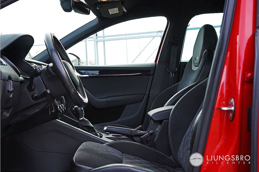 Skoda Octavia RS 2.0 TSI 245 hk / Drag / Canton / Kamera