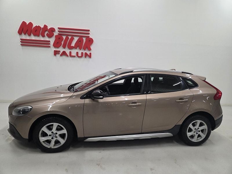 Volvo V40 Cross Country D2 Manuell Momentum