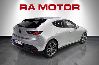 Halvkombi Mazda 3 7 av 30