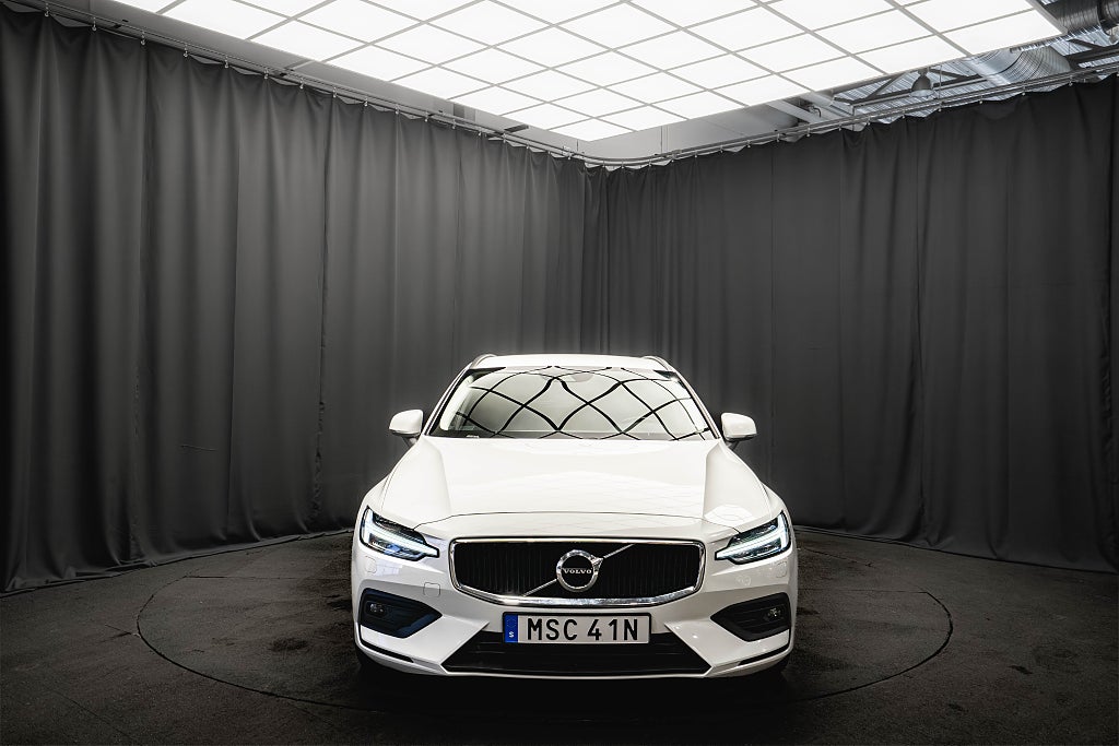 Volvo V60 B4 DRAG KAMERA D-VÄRM ADAPTIV-FART CARPLAY MOMS 197hk