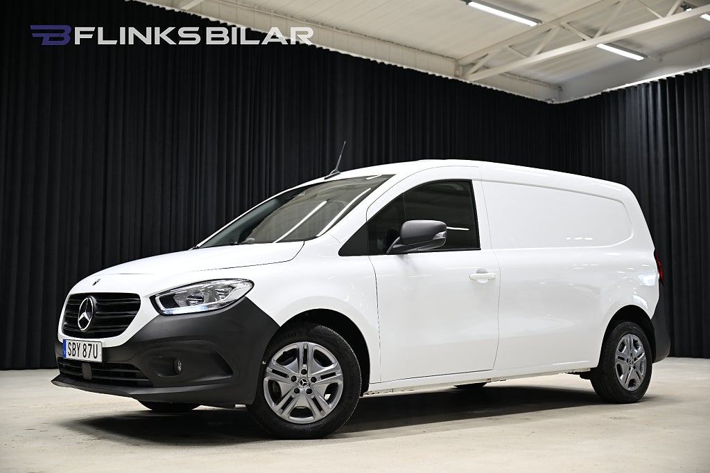 Mercedes-Benz Citan 110 CDI L2 Automat|Drag|Backkamera|EnÄgare|Lågmil|Moms
