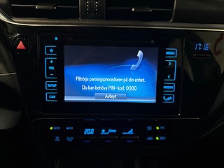 Toyota Auris 1.6 D-4D Active Mvärm Kamera Kamkedja S/V-hjul