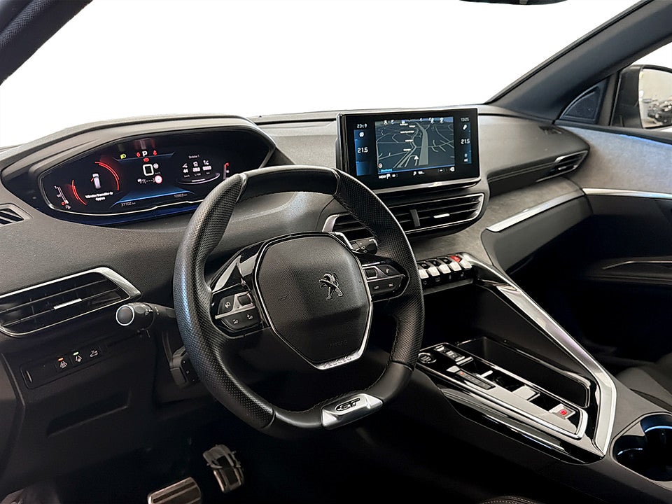 Bild på Peugeot 5008 GT 1.2 PT 130hk Aut 7-SITS B-KAMERA CARPLAY