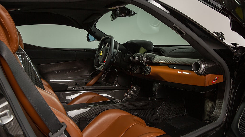 Ferrari LaFerrari värderas till mellan 3 och 3,4 miljoner dollar. Foto: RM Sotheby’s. 