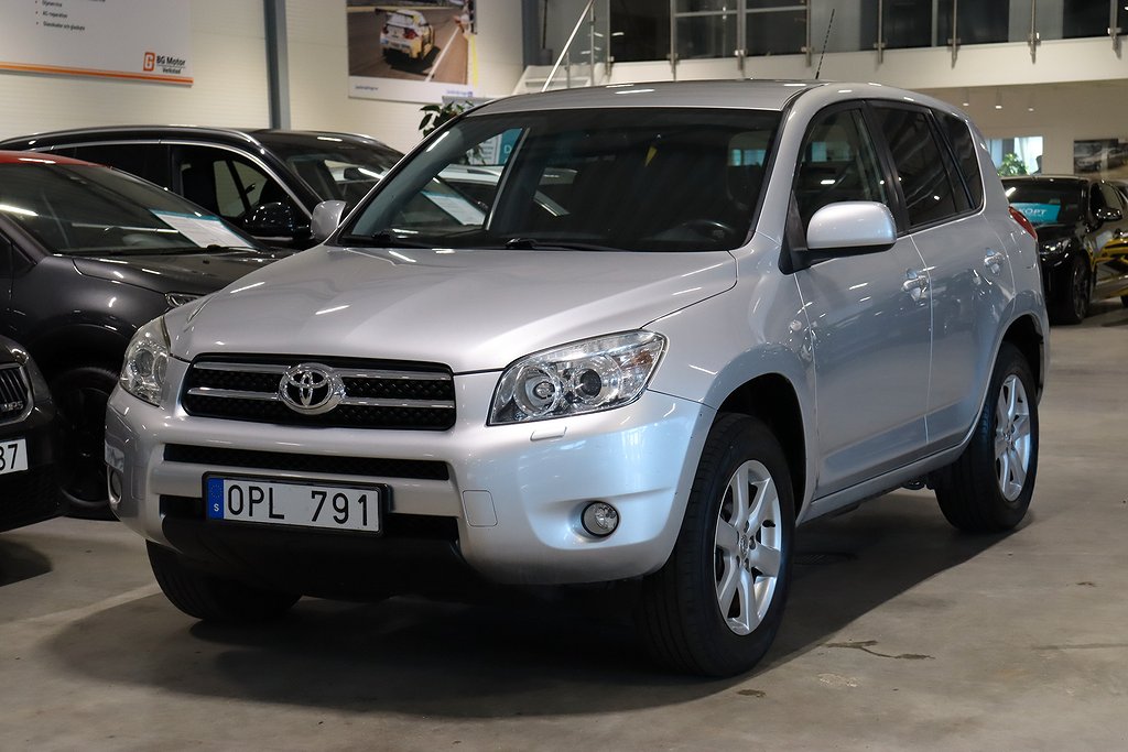 Toyota RAV4 2.0 VVT-i 152HK 4x4 Drag/Nyservad/Diffspärr