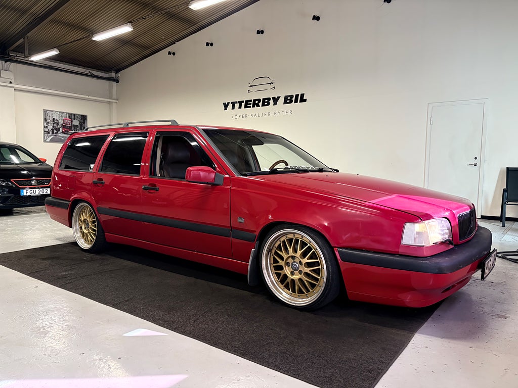 Volvo 850 Kombi 2.5 20V GLT 1-Ägare sedan ny. Skinn Träinlägg Aut