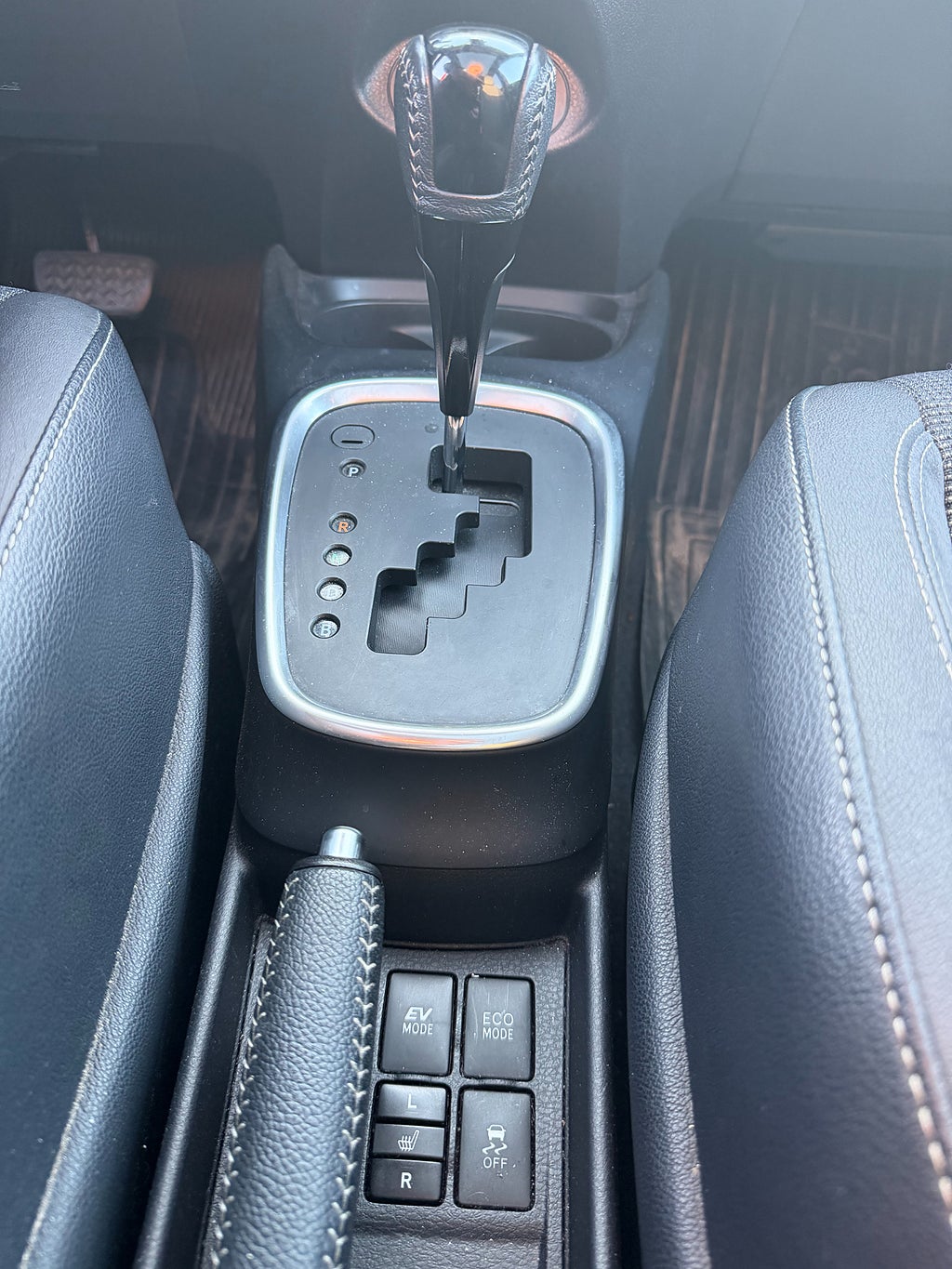 Toyota Yaris Hybrid - Executive - Panorama - Automat