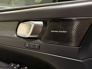 Volvo XC40 T5 AWD Aut R-Design H/K Drag 360° Pvärm GPS VoC SoV – bild 20