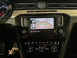 Volkswagen Passat Alltrack 2.0 TDI AWD CarPlay Drag Dvärm Kamera skinn SoV – bild 11