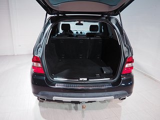 SUV Mercedes-Benz ML 22 av 24