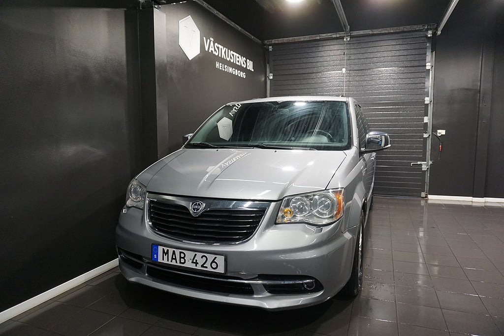Lancia Voyager 2.8 LX Gold, 7-Sits, El-Dörr, Navi, B-Kam, Dvd 178hk