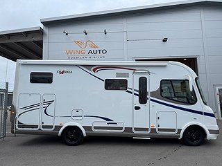 Husbil-integrerad Frankia 680 Exclusive 1 av 24