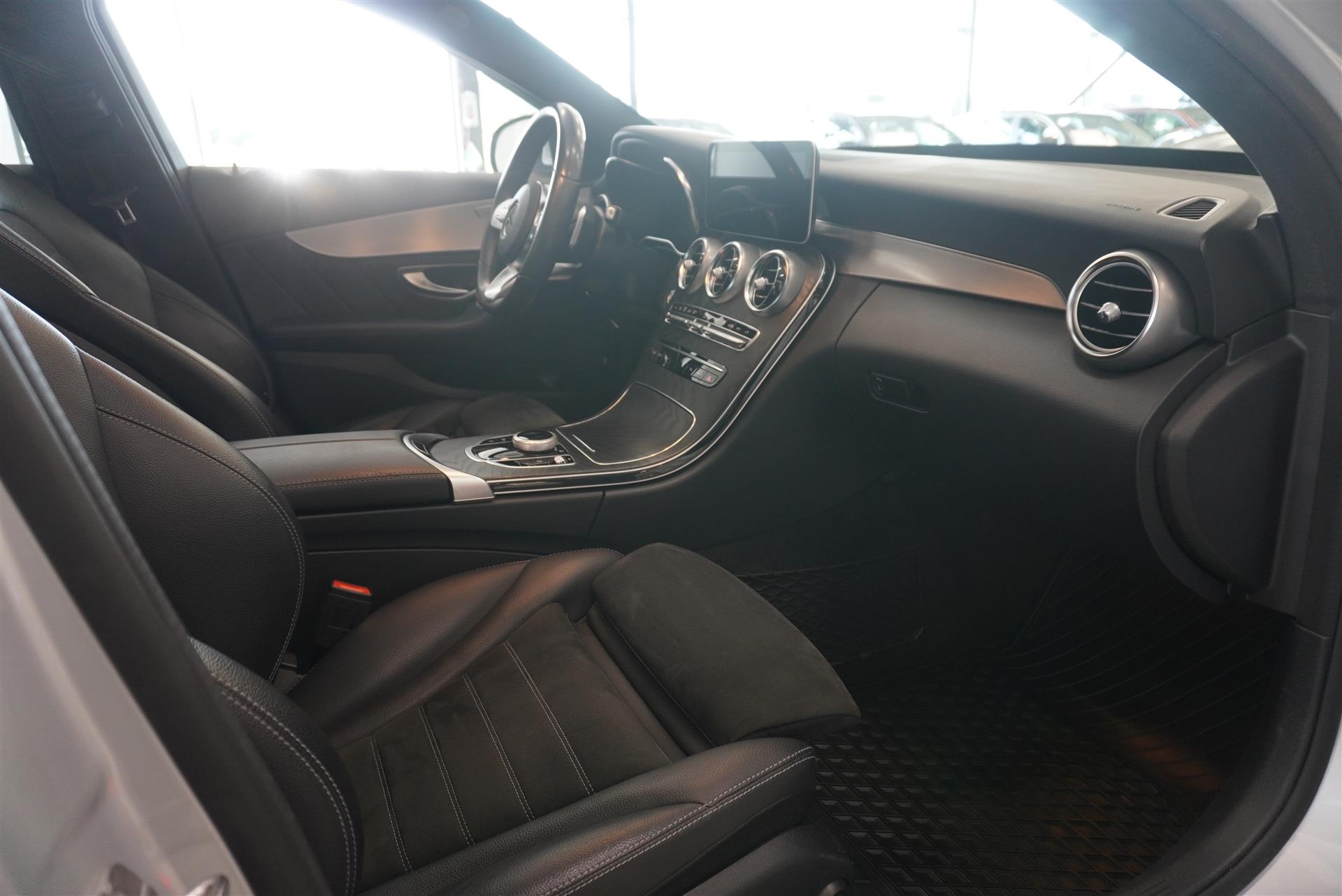 Mercedes-Benz C 2019, bild 6/30