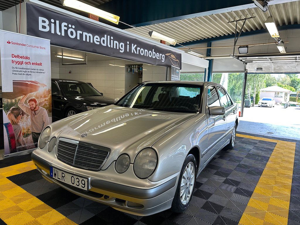 Mercedes-Benz E 240 Automat 170hk
